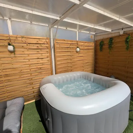Detente Avec Piscine Et Jacuzzi Villa Argeliers