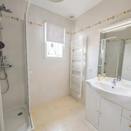 Detente Avec Piscine Et Jacuzzi * Argeliers