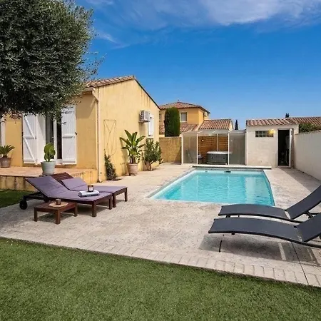 Villa Detente Avec Piscine Et Jacuzzi *