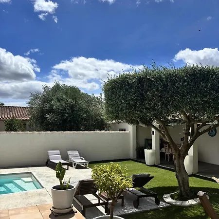 Detente Avec Piscine Et Jacuzzi Villa Argeliers
